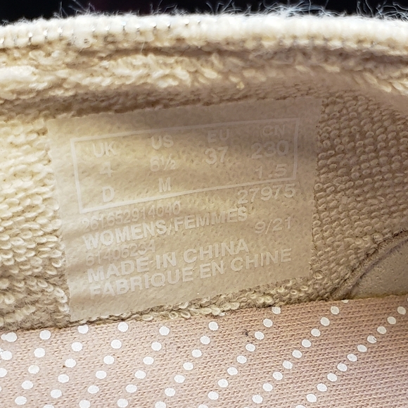 Clarks Cloudsteppers Off-White canvas slip-on shoes size 6½ (sa208) - Picture 6 of 7